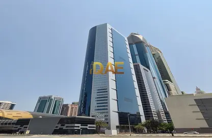 Apartment - 3 Bedrooms - 3 Bathrooms for rent in 21st Century Tower - Sheikh Zayed Road - Dubai