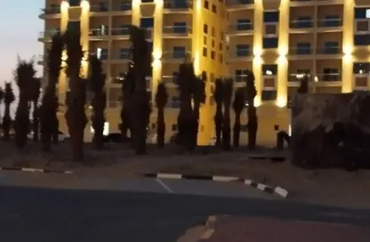 شقة - 2 غرف نوم - 3 حمامات للبيع في قرية الاميرة - الياسمين - عجمان