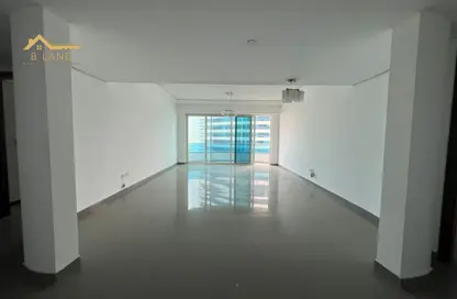 Apartment - 2 Bedrooms - 3 Bathrooms for rent in Blue Tower - Al Majaz 3 - Al Majaz - Sharjah