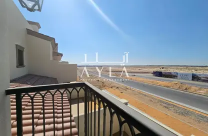 Townhouse - 2 Bedrooms - 3 Bathrooms for rent in Bloom Living - Zayed City (Khalifa City C) - Khalifa City - Abu Dhabi