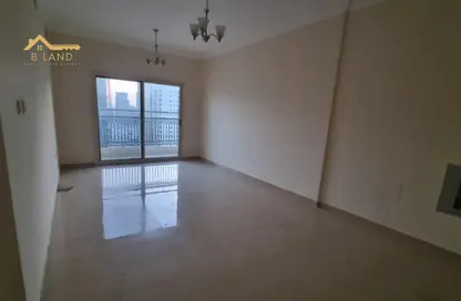 Apartment - 3 Bedrooms - 3 Bathrooms for rent in New Al Taawun Road - Al Taawun - Sharjah