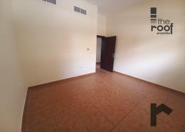 مجمع سكني - 3 غرف نوم - 3 حمامات للكراء في شعيبات العود - اشارج - العين
