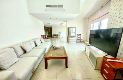 Apartment - 4 Bedrooms - 5 Bathrooms for sale in Dafan Al Nakheel - Ras Al Khaimah