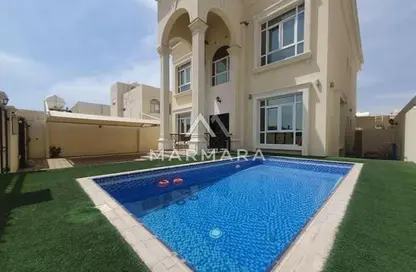 Villa - 5 Bedrooms - 7 Bathrooms for rent in Jumeirah 2 Villas - Jumeirah 2 - Jumeirah - Dubai