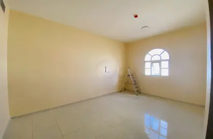 Apartment - 3 Bedrooms - 3 Bathrooms for rent in Shabhanat Asharij - Asharej - Al Ain