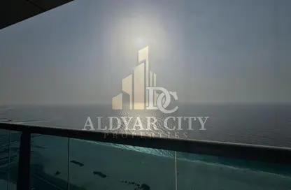 شقة - 3 غرف نوم - 4 حمامات للايجار في مساكن كورنيش عجمان - طريق كورنيش عجمان - عجمان