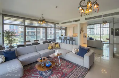 شقة - 3 غرف نوم - 5 حمامات للايجار في مُلْبِري 2 في مبنى بارك هايتس A2 - مالبيري 2 في بارك هايتس بلوك أ - ملبيري 2 - بارك هايتس - دبي هيلز استيت - دبي