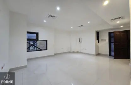 Apartment - 2 Bedrooms - 2 Bathrooms for rent in Delma Street - Al Mushrif - Abu Dhabi