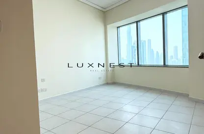 شقة - 2 غرف نوم - 2 حمامات للايجار في برج توينتي فرست سينشري - شارع الشيخ زايد - دبي