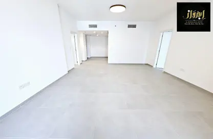Apartment - 2 Bedrooms - 3 Bathrooms for rent in Tiraz 3 - Aljada - Sharjah