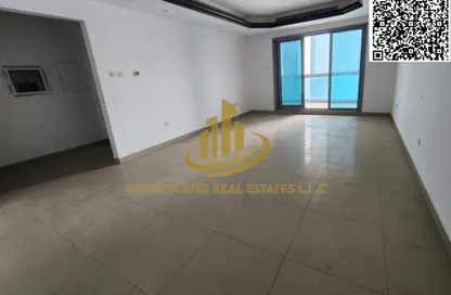 شقة - غرفة نوم - 2 حمامات للبيع في مساكن كورنيش عجمان - طريق كورنيش عجمان - عجمان