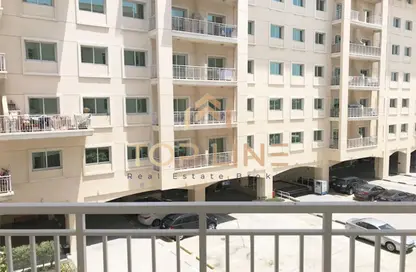 Apartment - 2 Bedrooms - 2 Bathrooms for rent in Mazaya 10B - Queue Point - Dubai Land - Dubai