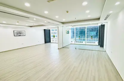 Office Space - Studio - 1 Bathroom for rent in Tamani Art Tower - Business Bay - Dubai