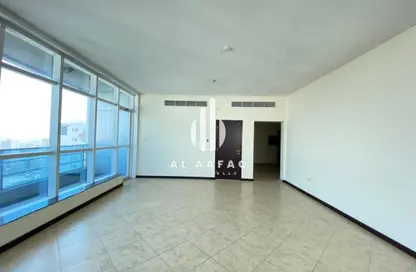 Apartment - 2 Bedrooms - 4 Bathrooms for rent in Al Majaz 1 - Al Majaz - Sharjah