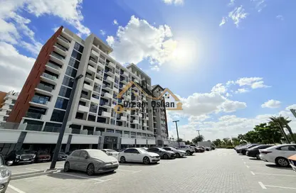 Shop - Studio - 1 Bathroom for rent in AZIZI Riviera - Meydan One - Meydan - Dubai