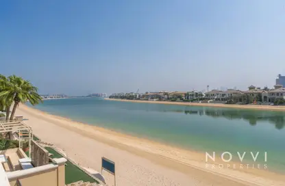 Villa - 5 Bedrooms - 6 Bathrooms for rent in Garden Homes Frond C - Garden Homes - Palm Jumeirah - Dubai Villa - 5 Bedrooms - 6 Bathrooms for rent in Garden Homes Frond C - Garden Homes - Palm Jumeirah - Dubai