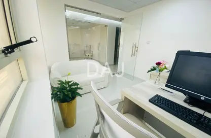 Office Space - Studio - 1 Bathroom for rent in Silver Home Building - Hor Al Anz - Deira - Dubai