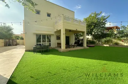 Outdoor House image for: Villa - 3 Bedrooms - 4 Bathrooms for sale in Meadows 9 - Meadows - Dubai, Image 1