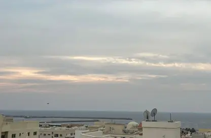 Apartment - 3 Bedrooms - 5 Bathrooms for rent in Al Qulaya'ah - Al Sharq - Sharjah