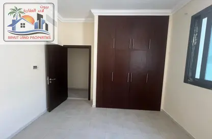 شقة - غرفة نوم - 1 حمام للايجار في بناء النباعة - النبعة - الشرق - الشارقة