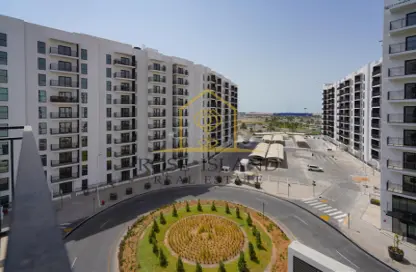 Apartment - 3 Bedrooms - 4 Bathrooms for sale in Waters Edge - Yas Island - Abu Dhabi