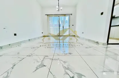 Apartment - 1 Bedroom - 2 Bathrooms for rent in Jumeirah Garden City - Al Satwa - Dubai