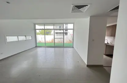Townhouse - 3 Bedrooms - 4 Bathrooms for rent in Arabella Townhouses 2 - Arabella Townhouses - Mudon - Dubai