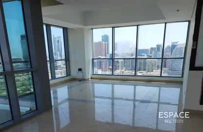 Apartment - 2 Bedrooms - 2 Bathrooms for rent in Golf Tower 2 - Golf Towers - The Views - Dubai