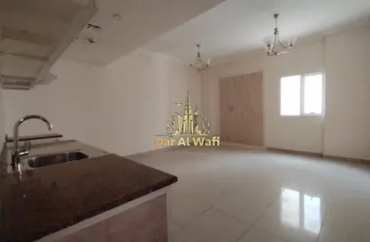 شقة - 1 حمام للايجار في الحفيت تاور 8 - النهدة - الشارقة