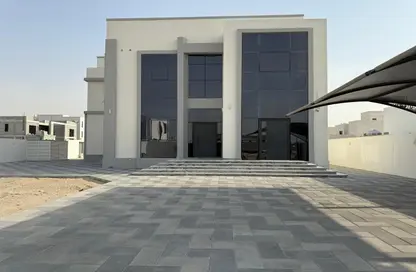 Villa - 5 Bedrooms - 7 Bathrooms for rent in Mushrif Park - Dubai