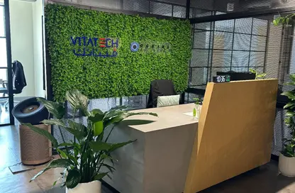 Office Space - Studio - 2 Bathrooms for rent in Marina Plaza - Dubai Marina - Dubai