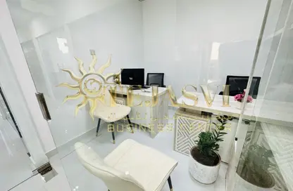 Office Space - Studio - 1 Bathroom for rent in Lulu Centre - Karama Park Area - Al Karama - Dubai Office Space - Studio - 1 Bathroom for rent in Lulu Centre - Karama Park Area - Al Karama - Dubai