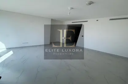 Apartment - 3 Bedrooms - 4 Bathrooms for rent in The Crest - Sobha Hartland - Mohammed Bin Rashid City - Dubai