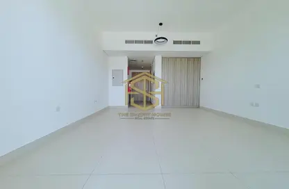 Apartment - 1 Bathroom for rent in Al Jaddaf - Dubai