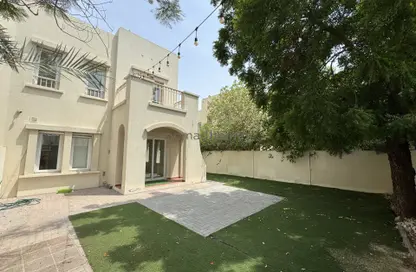 فيلا - 2 غرف نوم - 3 حمامات للايجار في الينابيع 8 - الينابيع - دبي