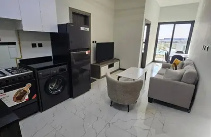 شقة - غرفة نوم - 1 حمام للايجار في برج روكان B - برج روكان - روكان - دبي لاند - دبي