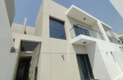 Villa - 4 Bedrooms - 5 Bathrooms for rent in Al Barsha 1 - Al Barsha - Dubai