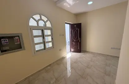 Apartment - Studio - 1 Bathroom for rent in Shakhbout City - Abu Dhabi