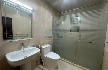 Apartment - Studio - 3 Bathrooms for rent in Mohamed Bin Zayed Centre - Mohamed Bin Zayed City - Abu Dhabi
