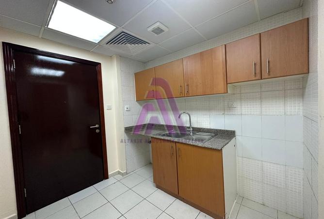 Apartment - 1 Bathroom for rent in K07 - Greece Cluster - International City - Dubai