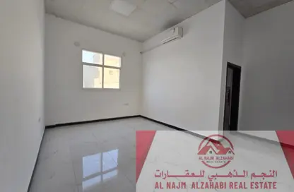 شقة - غرفة نوم - 2 حمامات للايجار في 2 المويهات - المويهات - عجمان