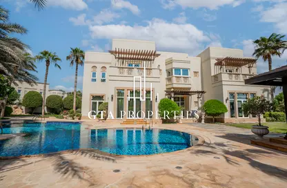 Villa - 5 Bedrooms - 7 Bathrooms for rent in Sector H - Emirates Hills - Dubai Villa - 5 Bedrooms - 7 Bathrooms for rent in Sector H - Emirates Hills - Dubai