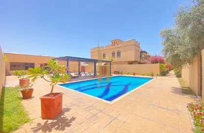 Villa - 4 Bedrooms - 4 Bathrooms for rent in Jumeirah 2 Villas - Jumeirah 2 - Jumeirah - Dubai Villa - 4 Bedrooms - 4 Bathrooms for rent in Jumeirah 2 Villas - Jumeirah 2 - Jumeirah - Dubai