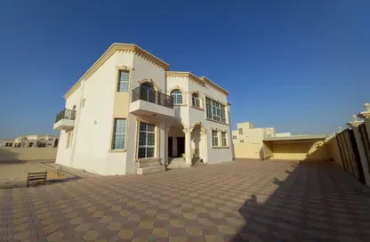 Villa - 5 Bedrooms - 7 Bathrooms for rent in Al Shamkha - Abu Dhabi