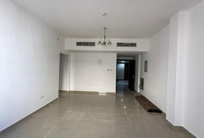 Spacious 2 BR Apartment in Al Gulayaa for Rent
