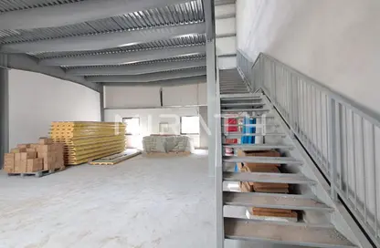 Warehouse - Studio - 1 Bathroom for rent in Al Qusais Industrial Area 4 - Al Qusais Industrial Area - Al Qusais - Dubai