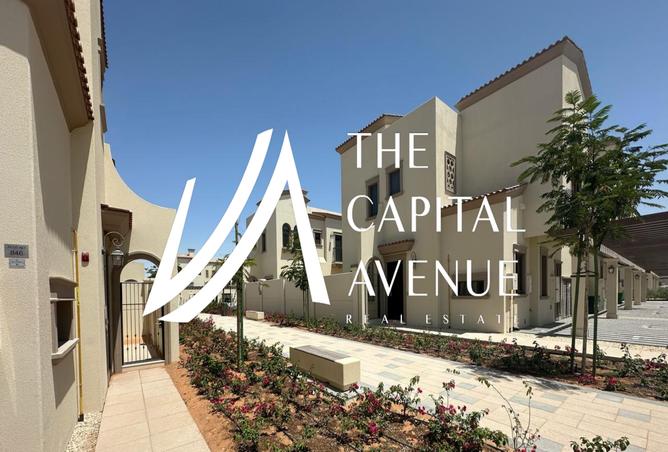 Townhouse - 3 Bedrooms - 4 Bathrooms for rent in Khalifa City B - Khalifa City - Abu Dhabi