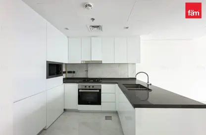 Apartment - 1 Bedroom - 2 Bathrooms for sale in Samana Park Views - Arjan - Dubai