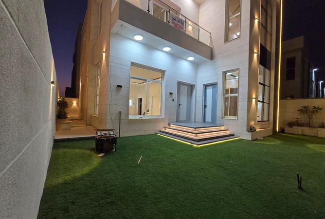 15591000 - Property Image 2