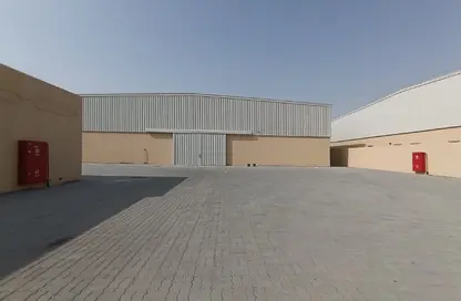 Factory - Studio - 3 Bathrooms for rent in Al Sajaa Industrial - Al Sajaa - Sharjah